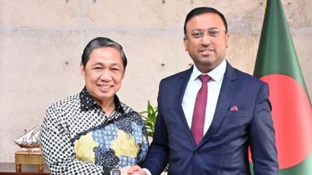 ঢাকা-জাকার্তা অংশীদারিত্ব জোরদারে পররাষ্ট্র প্রতিমন্ত্রীর ৫ প্রস্তাব